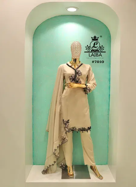 Laiba Am 7010 Georgette Ready Made Pakistani Suits Wholesale Market Catalog